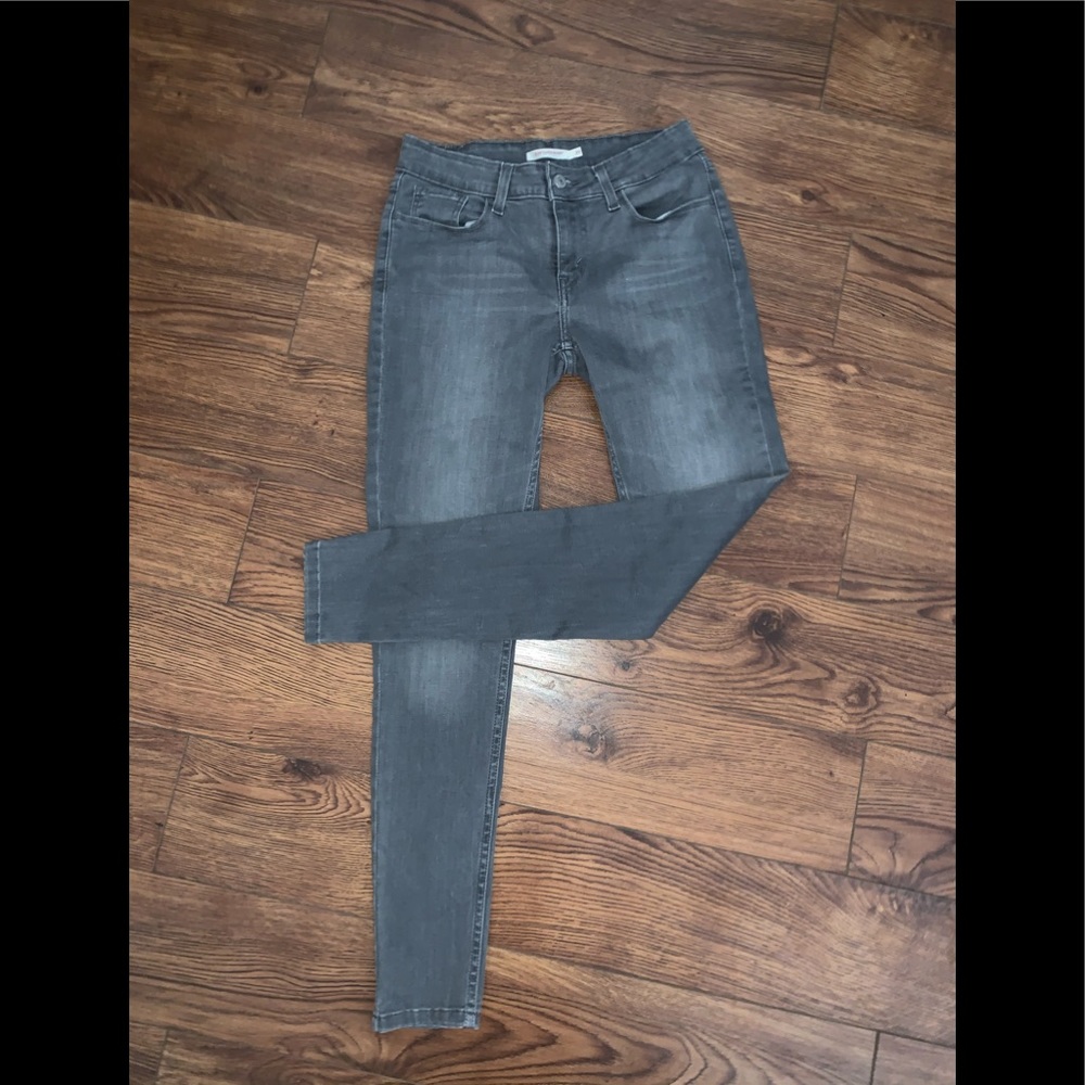 Women’s skinny jeans